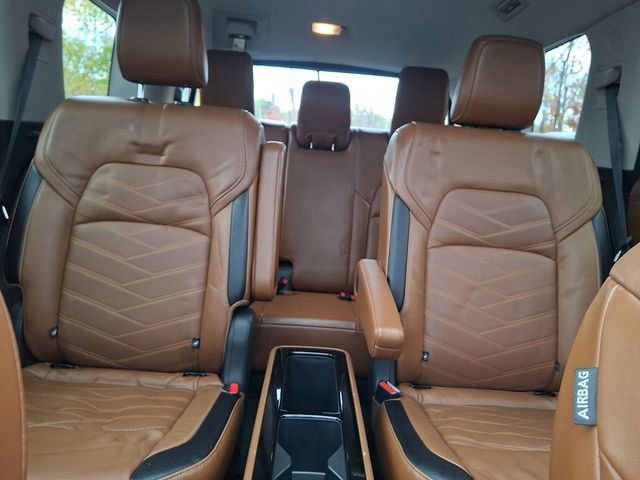 Used 2022 Nissan Pathfinder Platinum w/ Cargo Package image 17