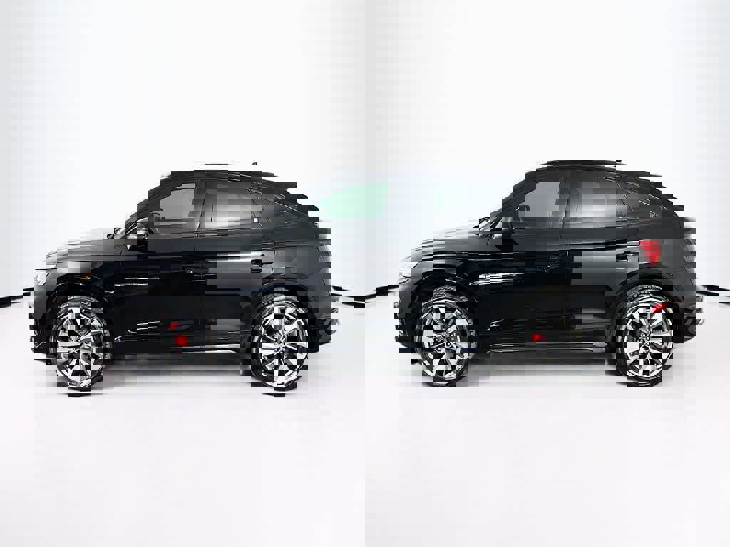 Used 2021 Audi SQ5 Premium Plus w/ Premium Plus Package image 2