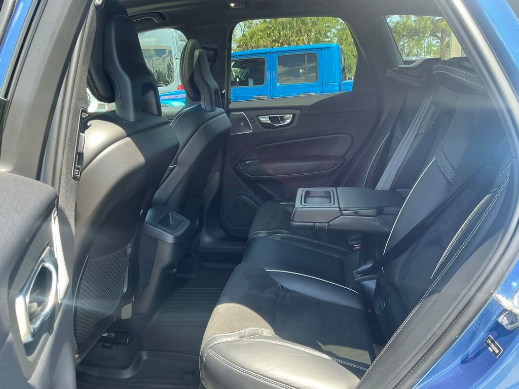 Used 2018 Volvo XC60 T6 R-Design w/ Convenience Package AWD/4WD image 22