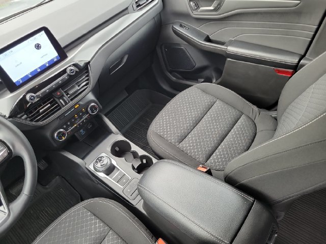 Certified 2023 Ford Escape Active AWD/4WD image 31