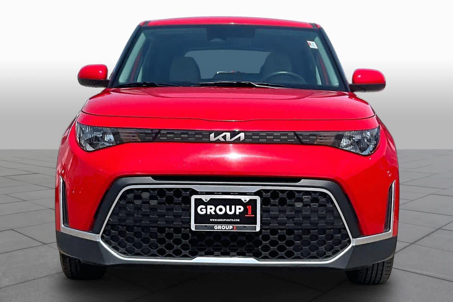 Used 2024 Kia Soul LX w/ Option Group 015 FWD image 4