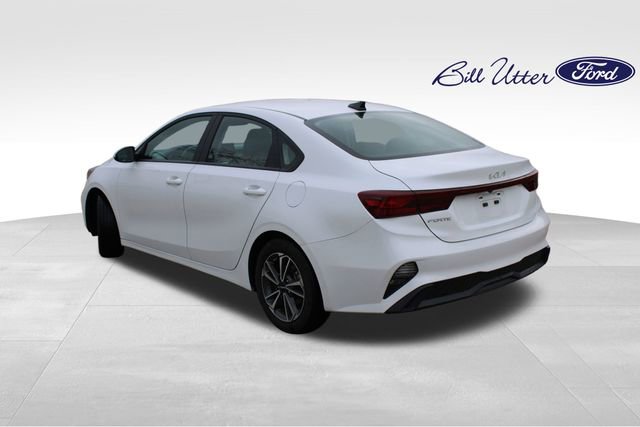 Used 2023 Kia Forte LXS image 7