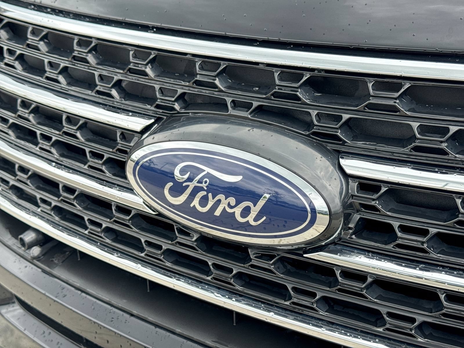 Certified 2023 Ford Explorer XLT w/ Equipment Group 202A AWD/4WD image 15