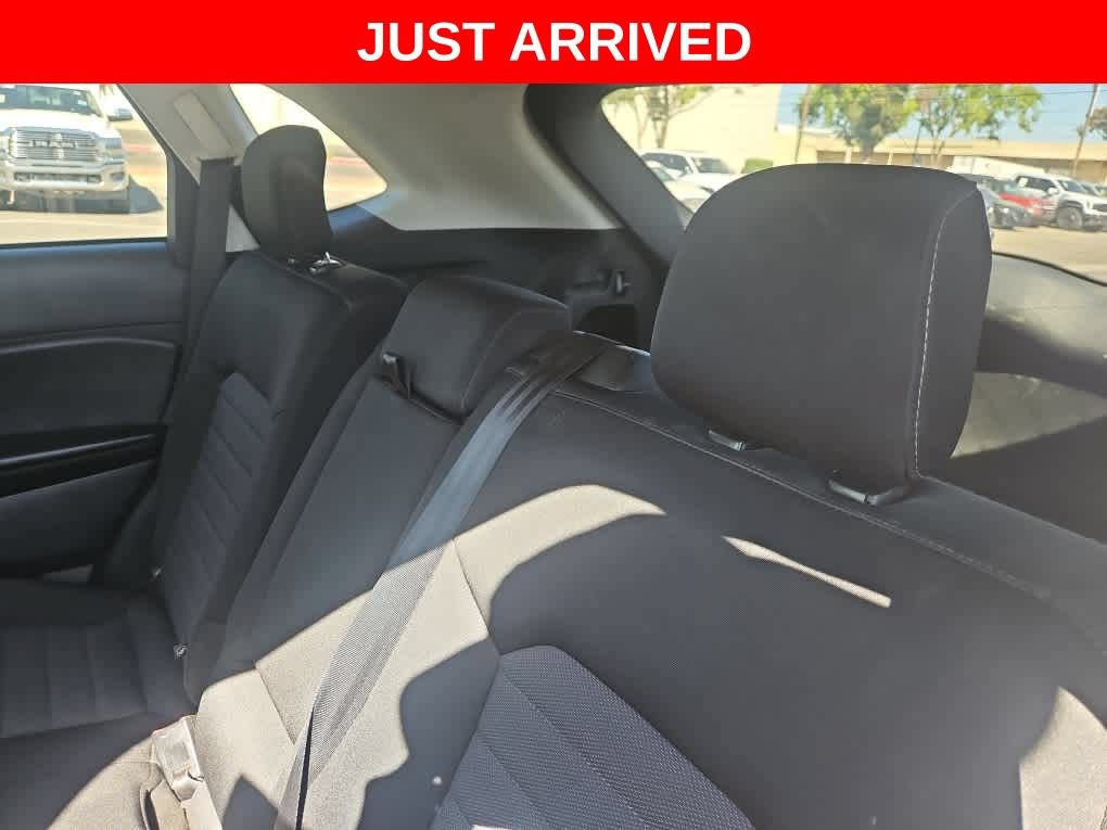 Certified 2022 Ford Edge SE w/ Black Appearance Package AWD/4WD image 9