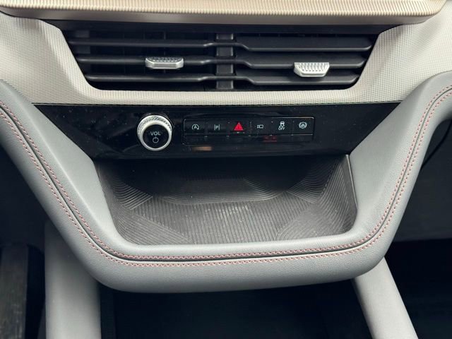 Certified 2025 Ford Explorer Active AWD/4WD image 18