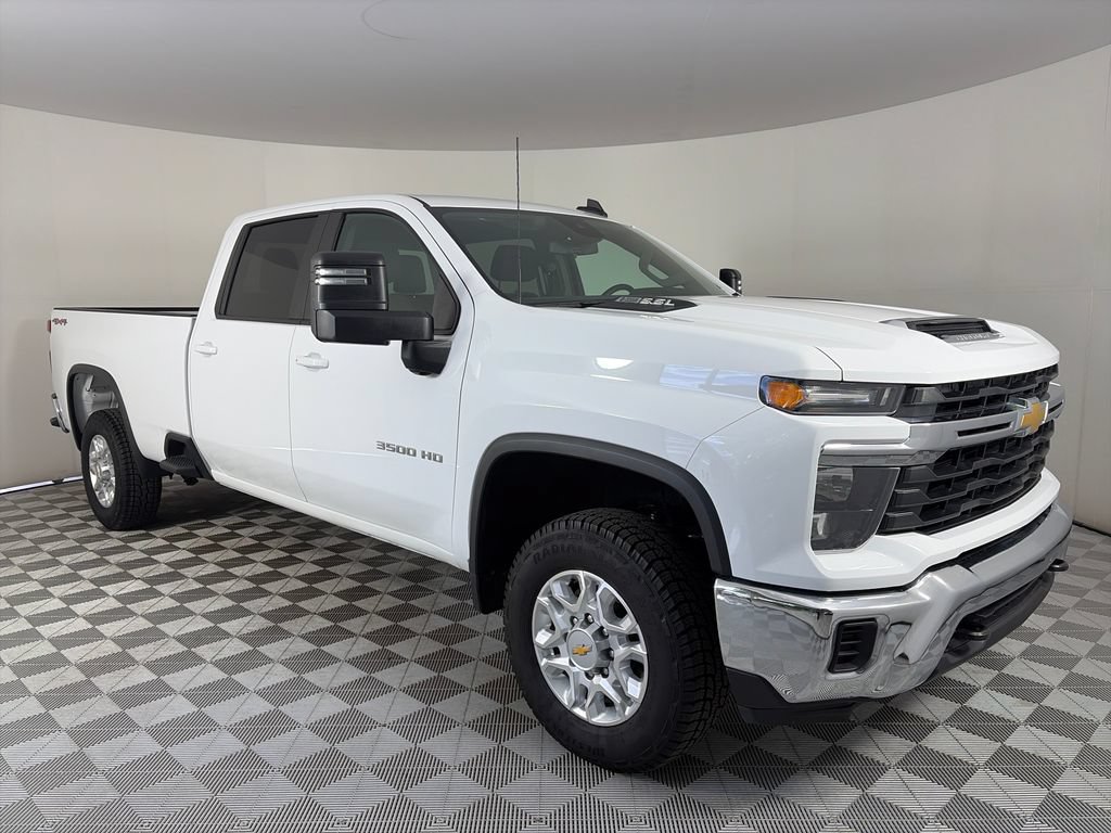Used 2024 Chevrolet Silverado 3500 LT