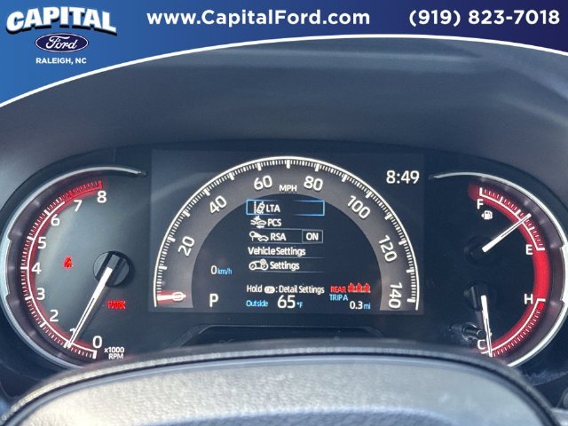 Used 2025 Toyota RAV4 LE AWD/4WD image 25