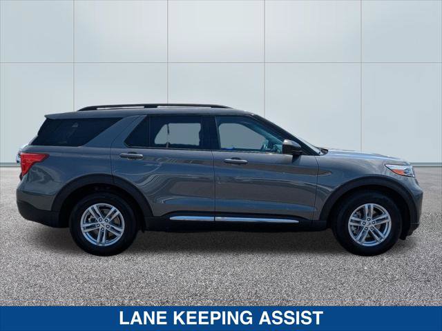 Certified 2023 Ford Explorer XLT w/ Equipment Group 202A RWD image 6