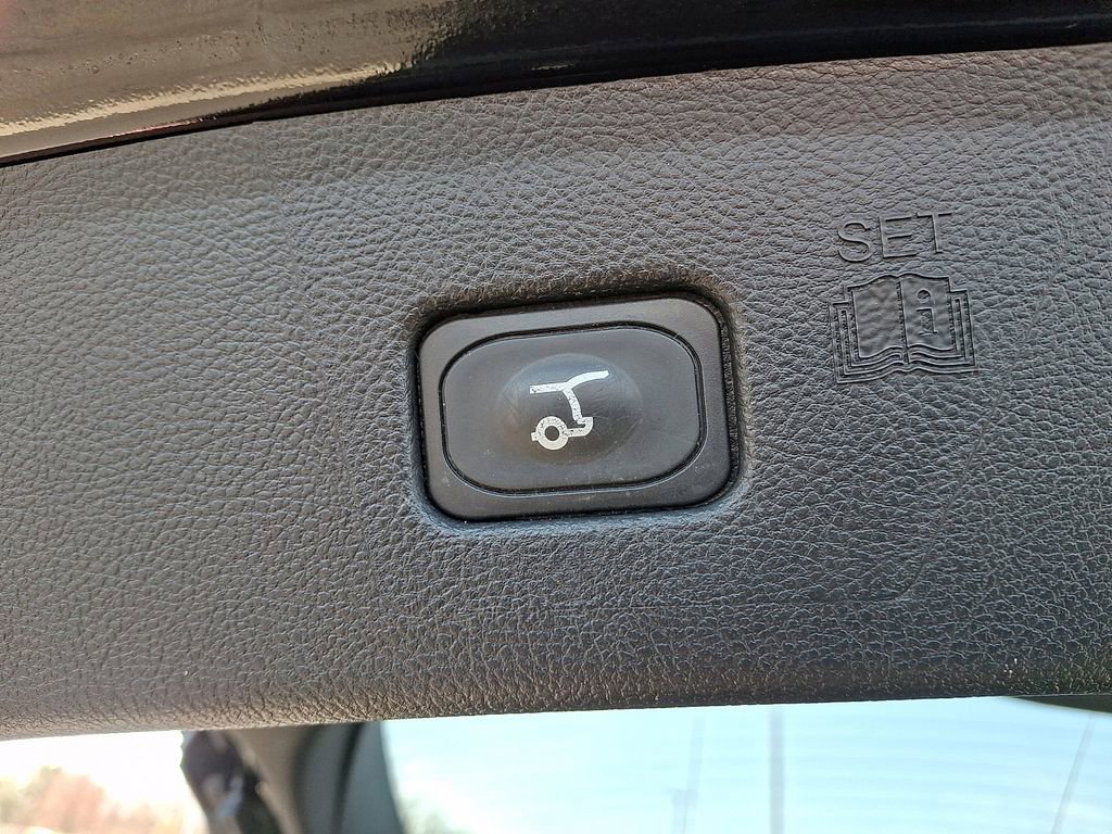 Certified 2023 Ford Edge ST w/ Cargo Accessory Package image 29