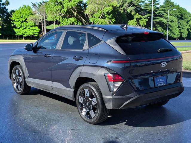 Used 2025 Hyundai Kona SEL AWD/4WD image 4