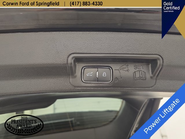 Certified 2022 Ford Explorer XLT w/ Equipment Group 202A AWD/4WD image 18