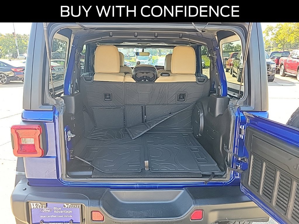 Used 2019 Jeep Wrangler Unlimited Rubicon w/ Dual Top Group AWD/4WD image 6