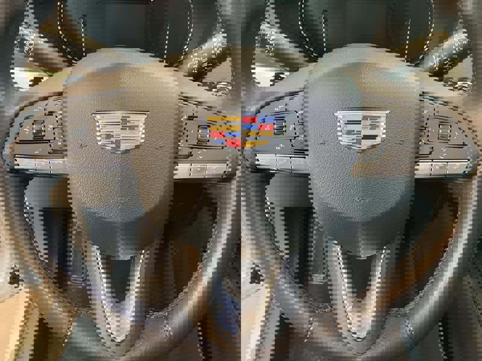 Used 2021 Cadillac XT4 Premium Luxury image 17