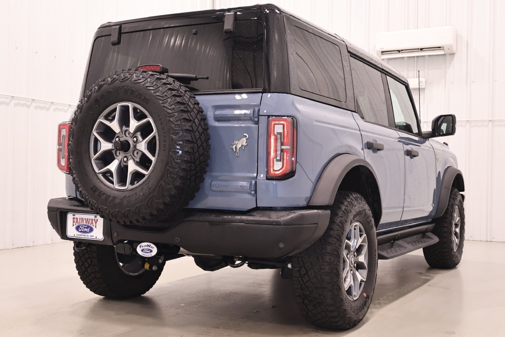 Certified 2025 Ford Bronco Badlands AWD/4WD image 10
