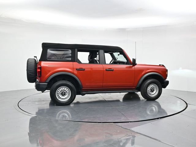 Certified 2023 Ford Bronco 4-Door AWD/4WD image 2