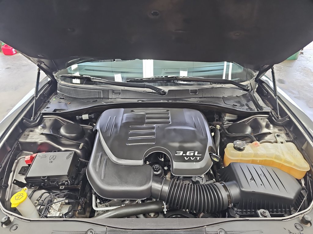 Used 2022 Dodge Charger SXT RWD image 28