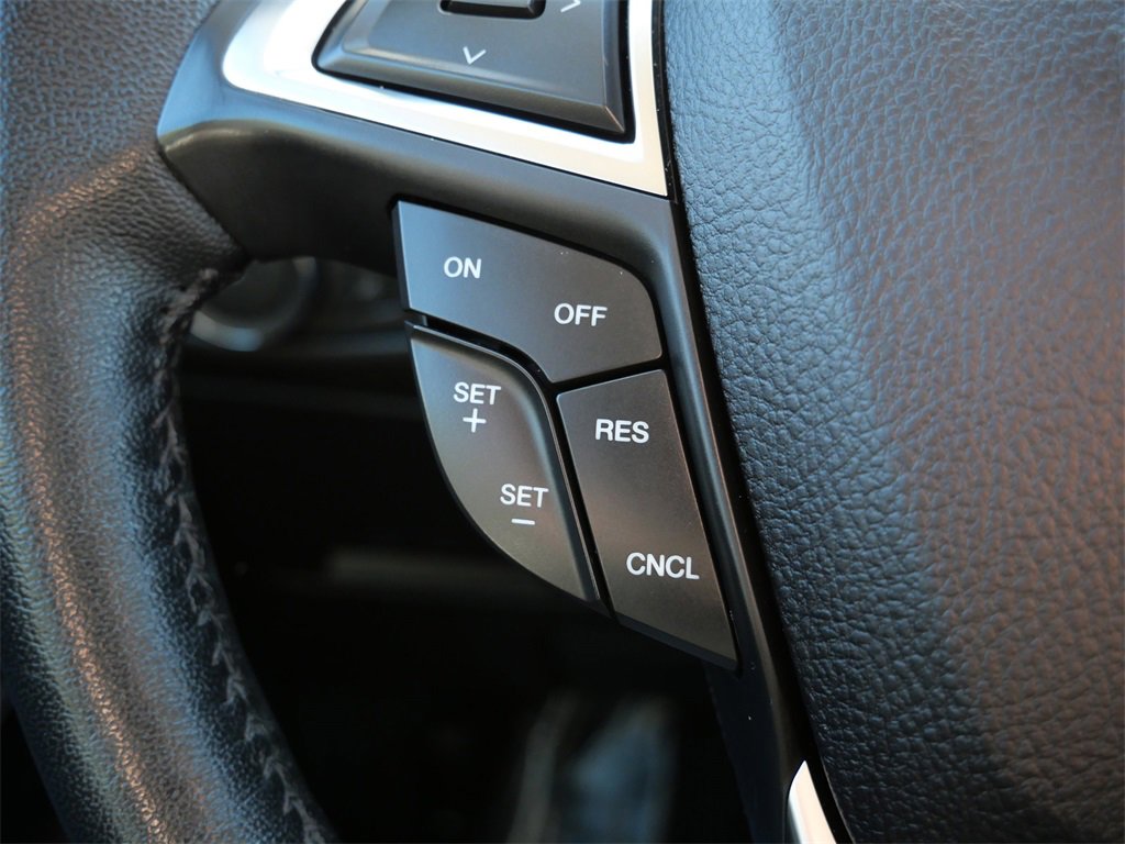 Certified 2022 Ford Edge Titanium w/ Class II Trailer Tow Package image 27