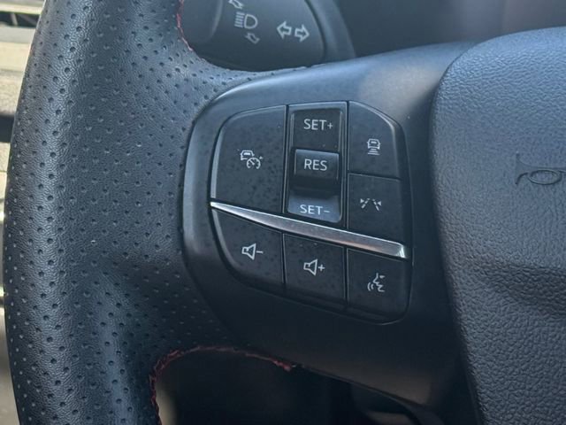 Certified 2023 Ford Escape ST-Line image 17