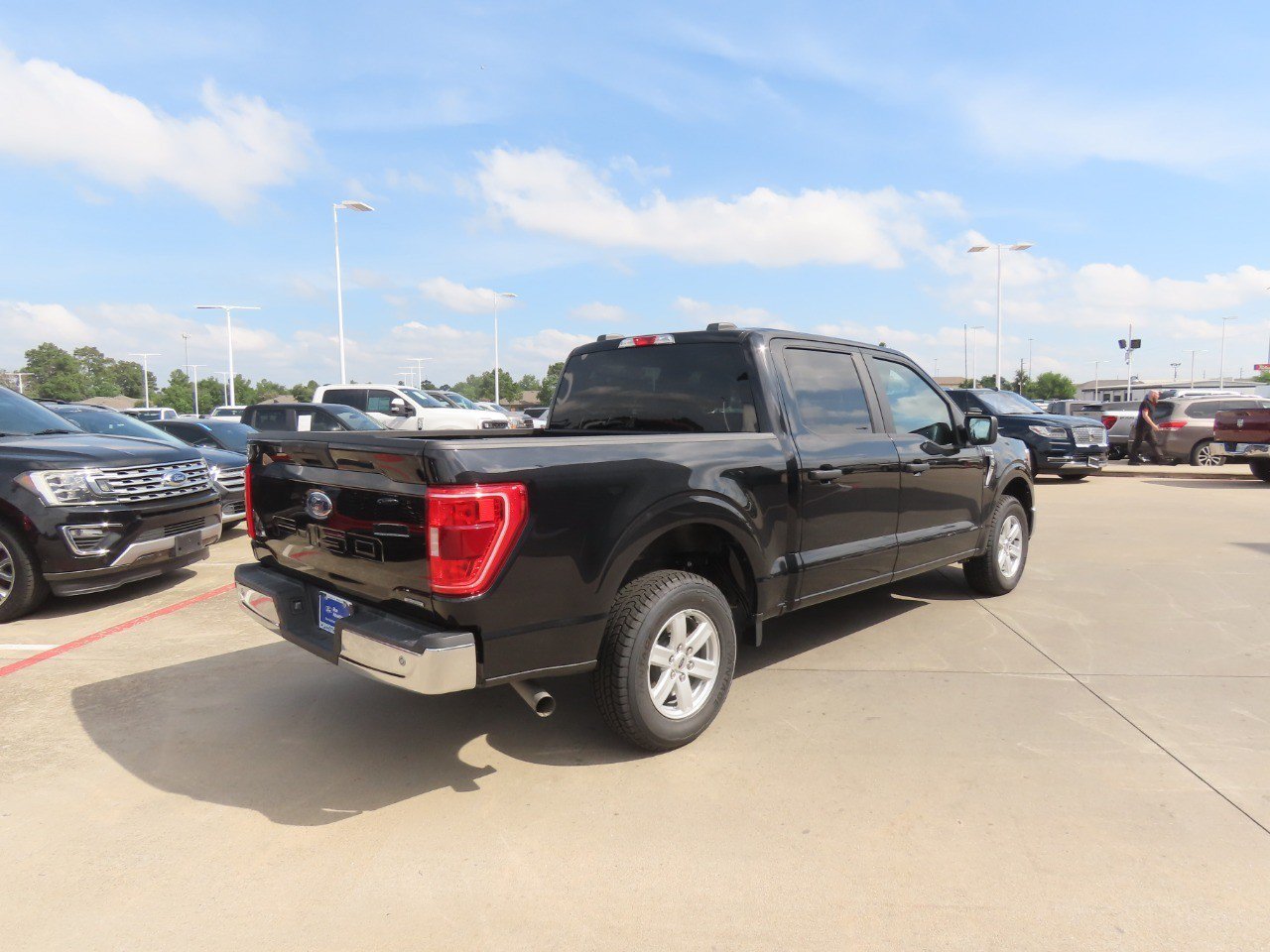 Certified 2022 Ford F150 XLT RWD image 9
