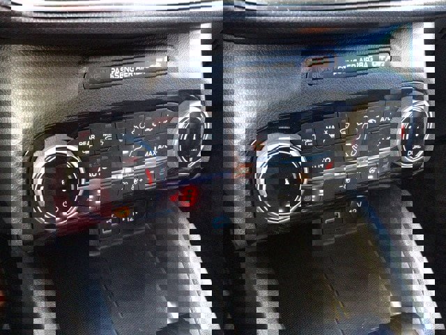 Certified 2022 Ford Escape Titanium image 19