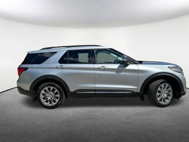 Certified 2025 Ford Explorer Active w/ Active Comfort Package AWD/4WD image 18