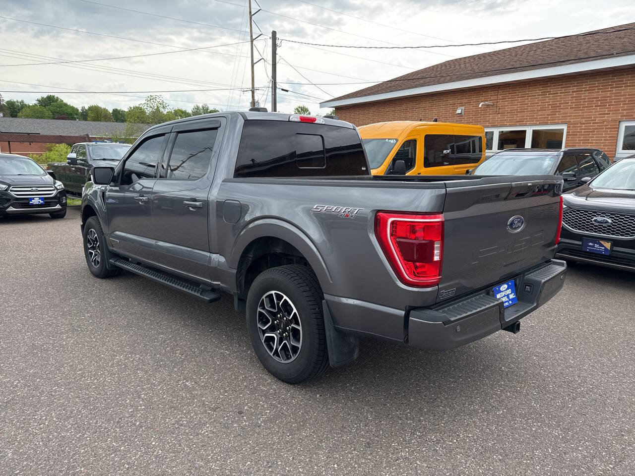 Certified 2021 Ford F150 XLT w/ Equipment Group 302A High image 5