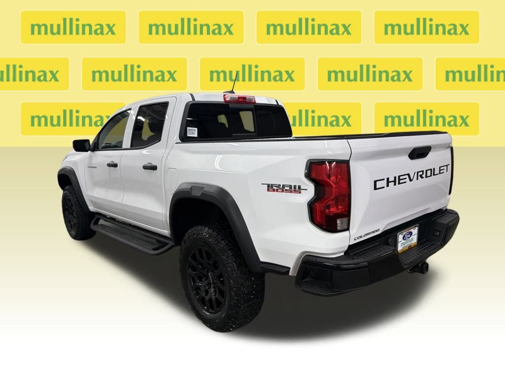 Used 2024 Chevrolet Colorado Trail Boss w/ Advanced Trailering Package image 5