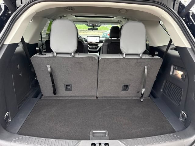 Certified 2026 Ford Explorer Active w/ Active Comfort Package AWD/4WD image 36