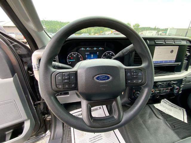 Certified 2023 Ford F250 XL w/ Snow Plow Prep Package AWD/4WD image 14