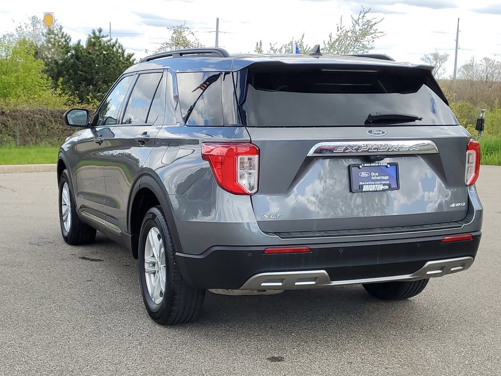 Certified 2024 Ford Explorer XLT w/ Equipment Group 202A AWD/4WD image 3