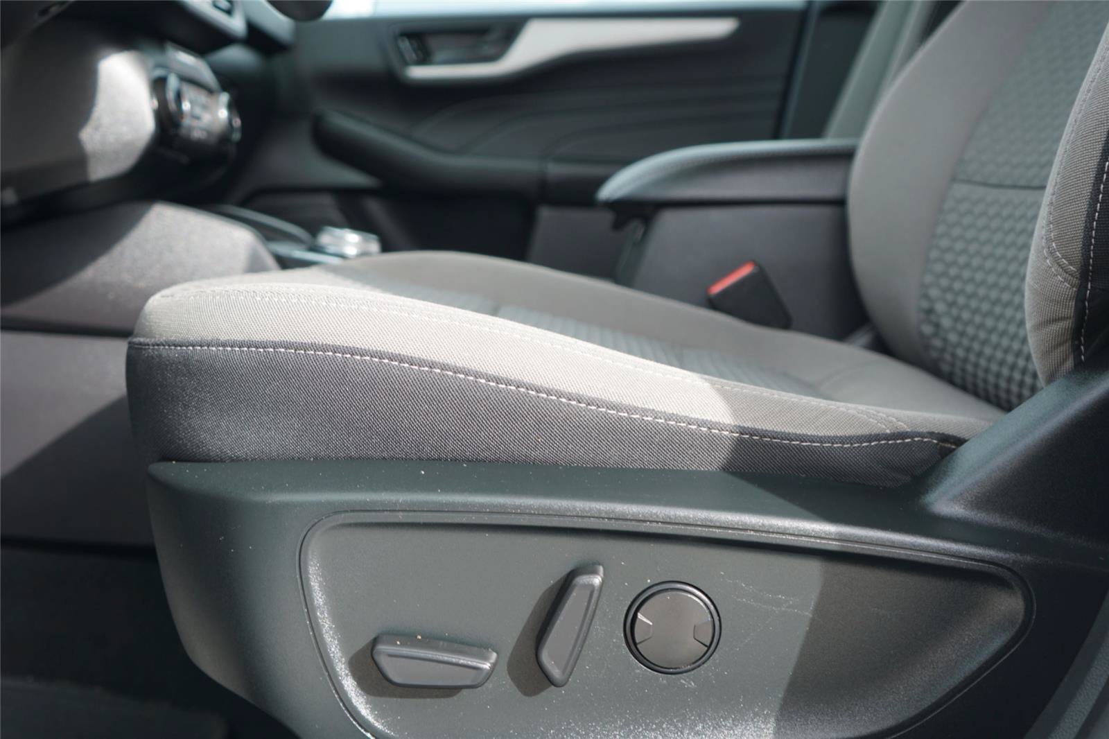 Certified 2022 Ford Escape SE w/ Convenience Package FWD image 21