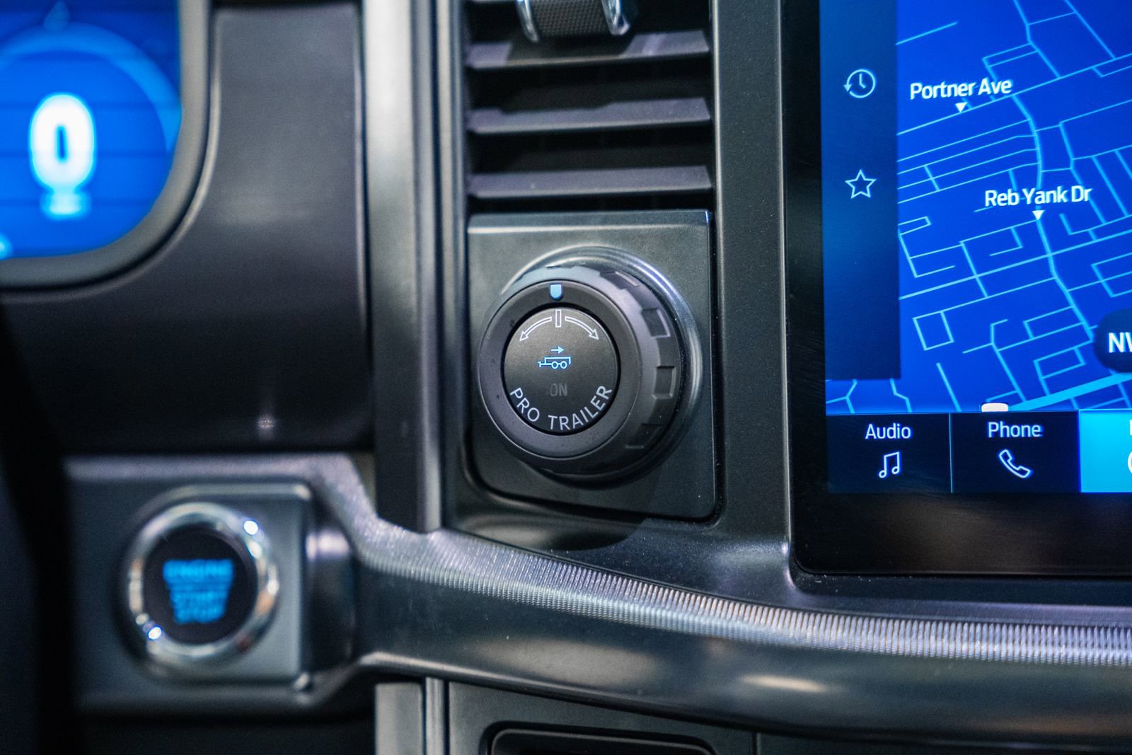 Certified 2025 Ford F150 Lariat image 31