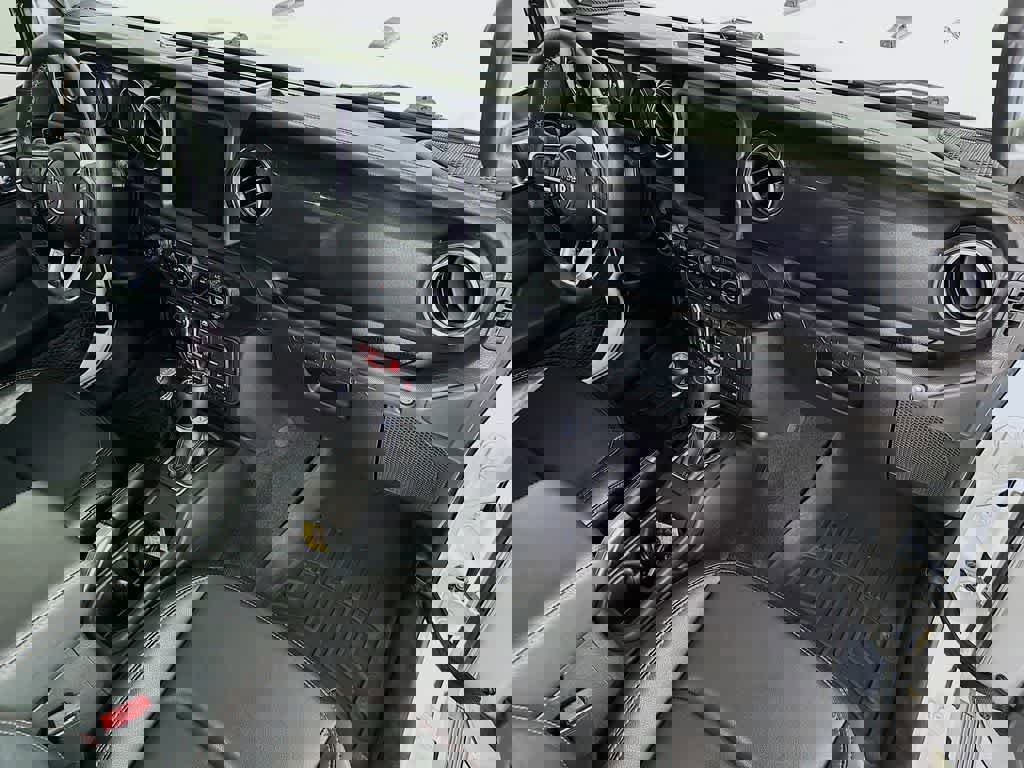 Used 2021 Jeep Wrangler Unlimited Rubicon w/ Trailer Tow Package image 32