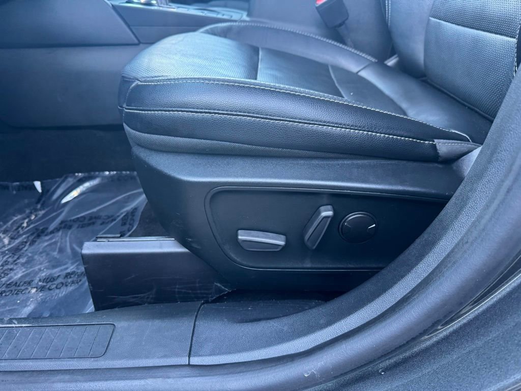 Certified 2020 Ford Escape Titanium AWD/4WD image 9
