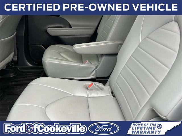 Used 2022 Toyota Highlander XLE image 15