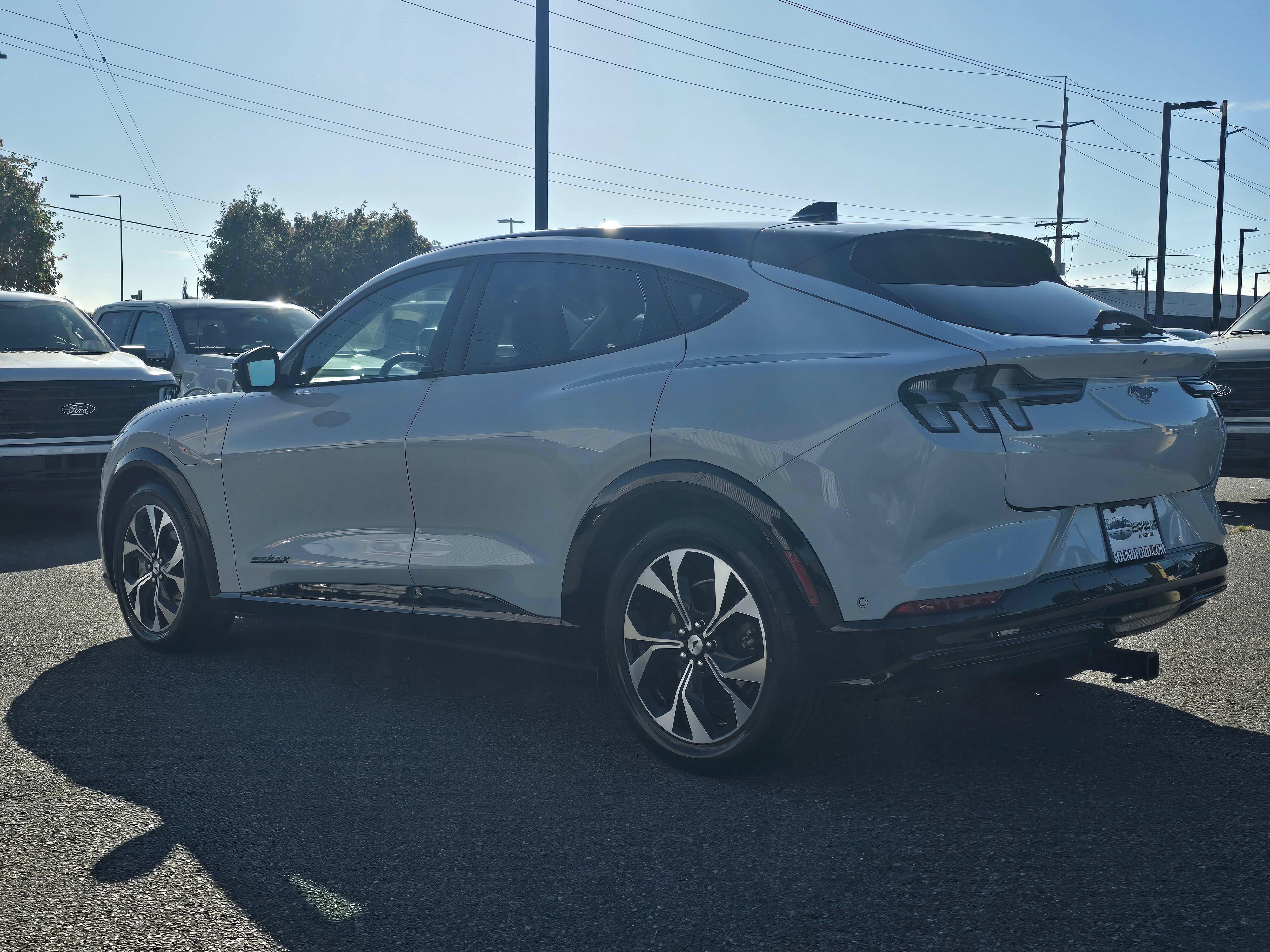 Certified 2023 Ford Mustang Mach-E Premium AWD/4WD image 7