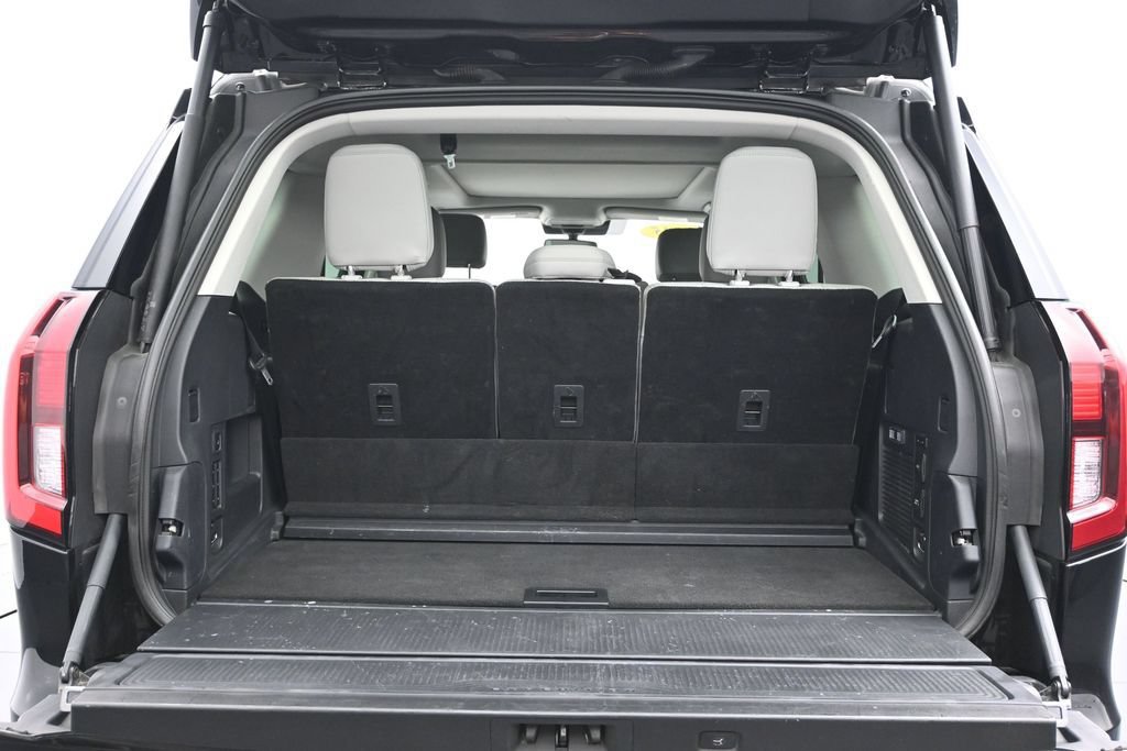 Certified 2025 Ford Expedition Active AWD/4WD image 15