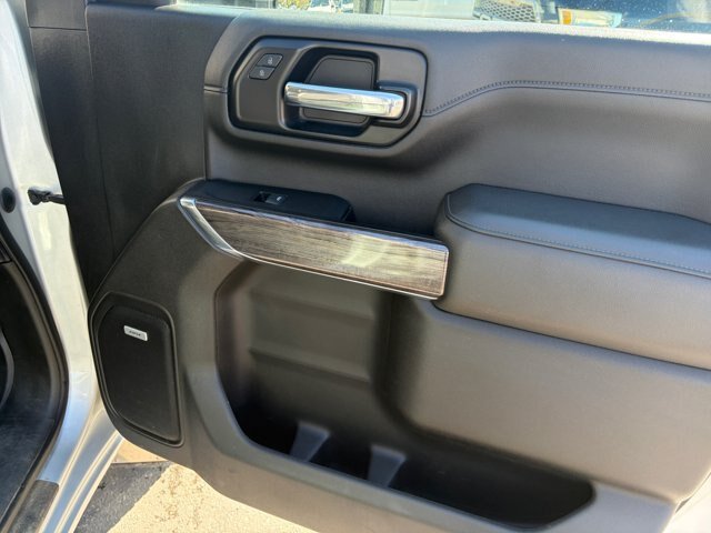 Used 2022 Chevrolet Silverado 2500 LTZ w/ LTZ Plus Package AWD/4WD image 15