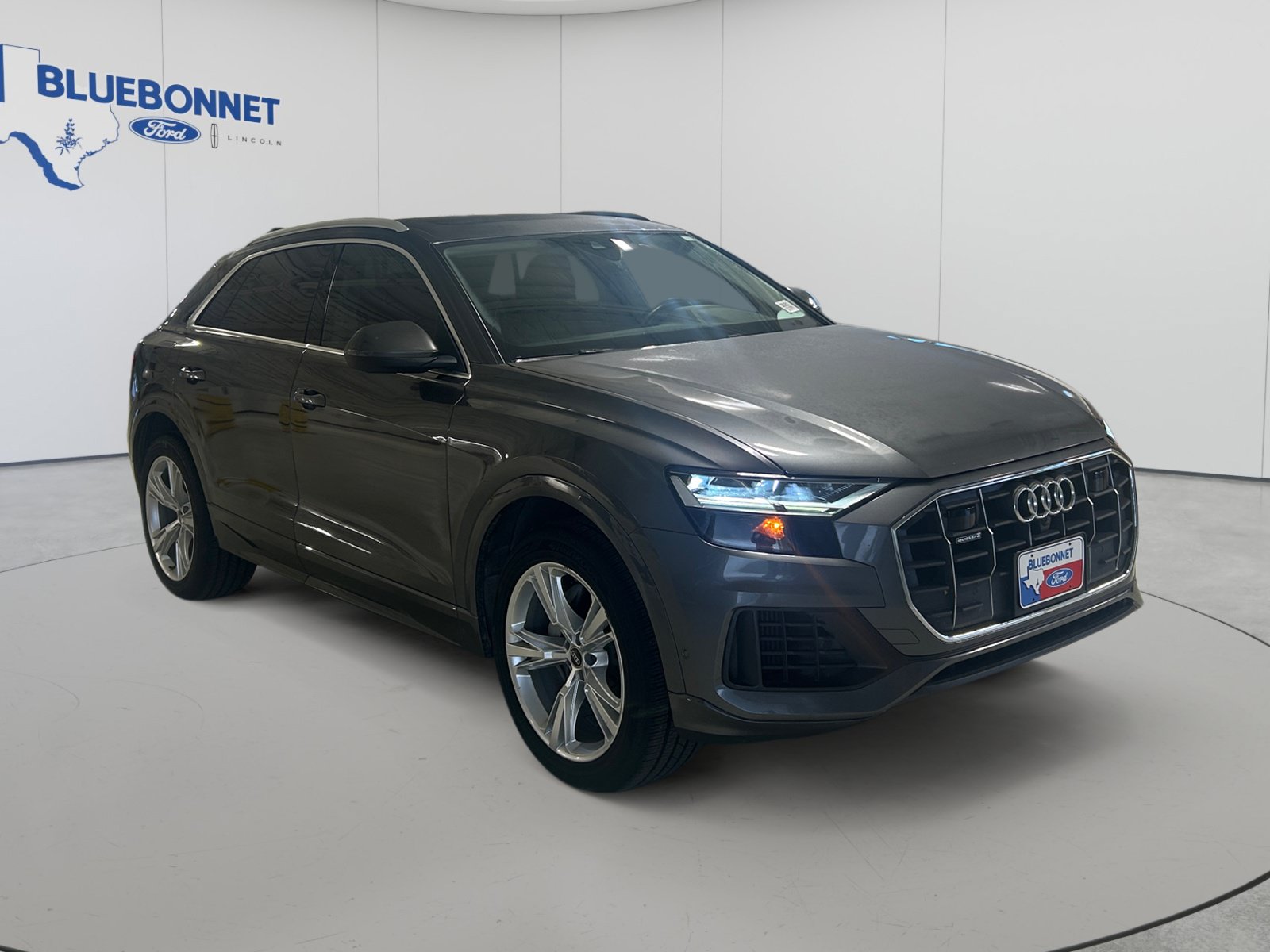 Used 2022 Audi Q8 Premium Plus AWD/4WD image 3