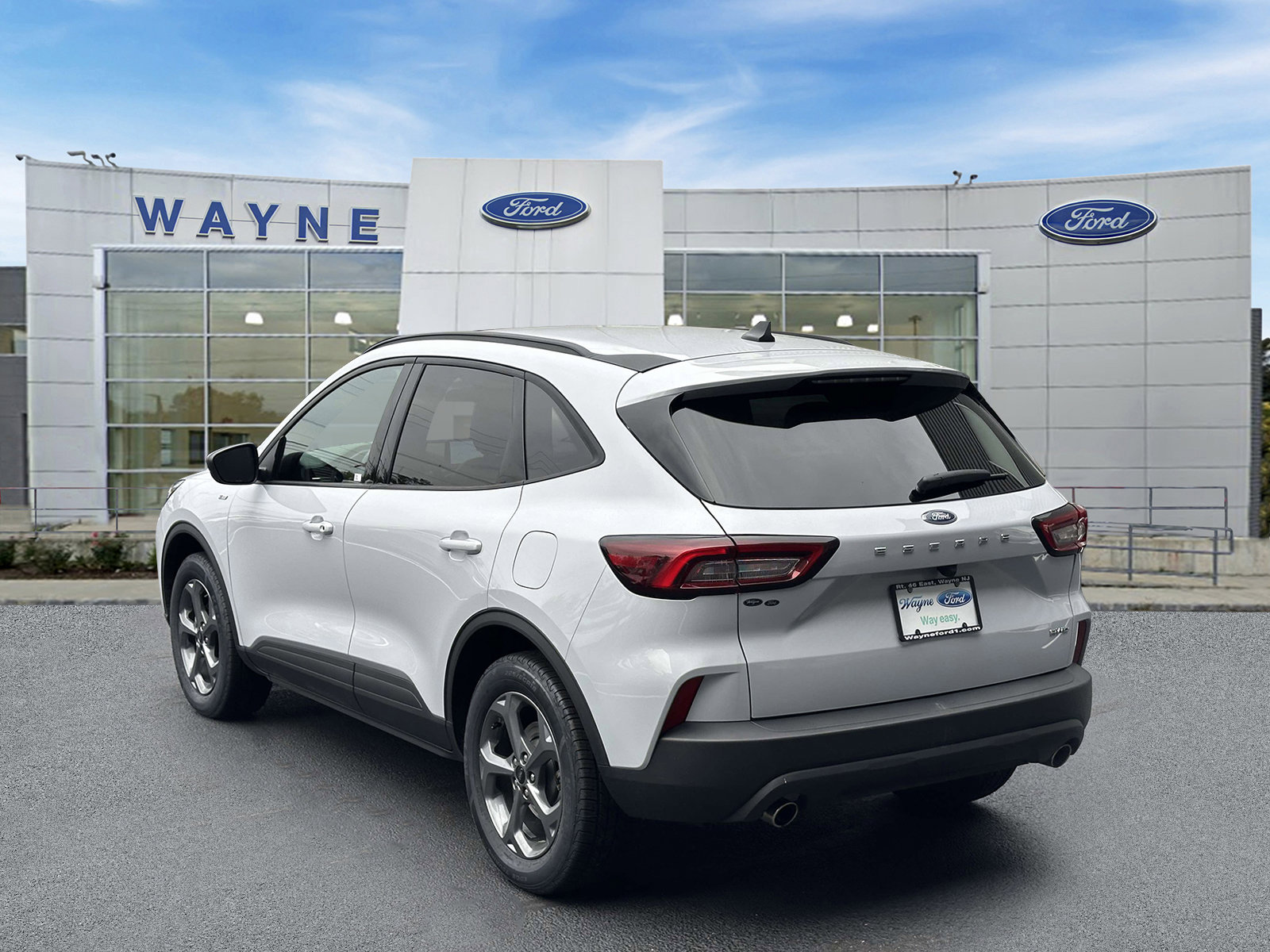 Certified 2025 Ford Escape ST-Line AWD/4WD image 4