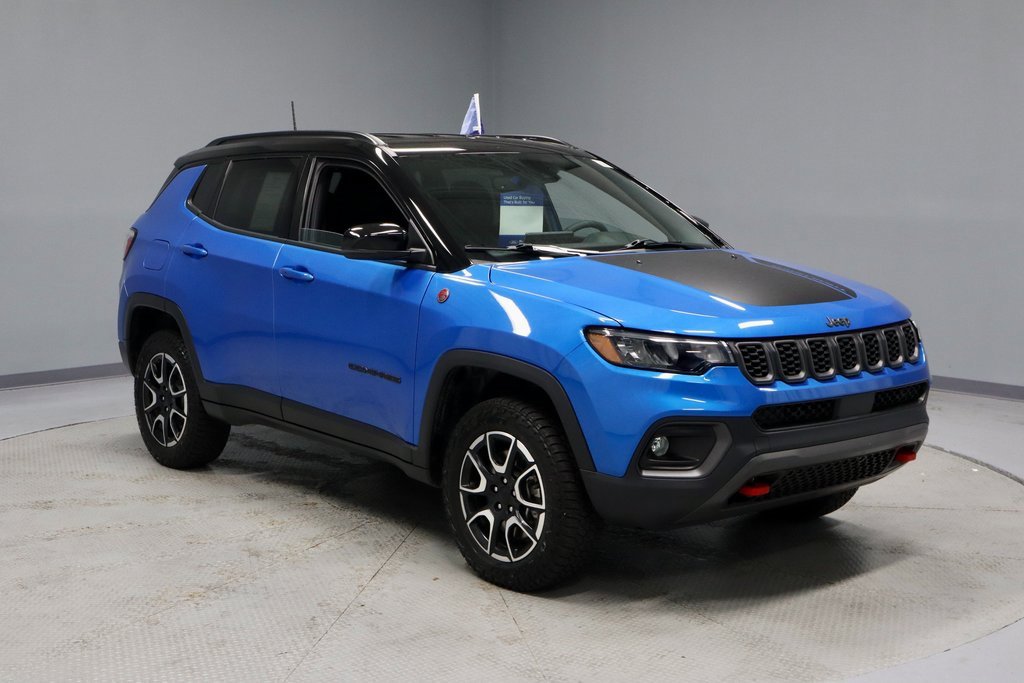 Used 2024 Jeep Compass Trailhawk