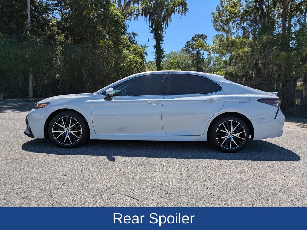 Used 2023 Toyota Camry SE FWD image 7