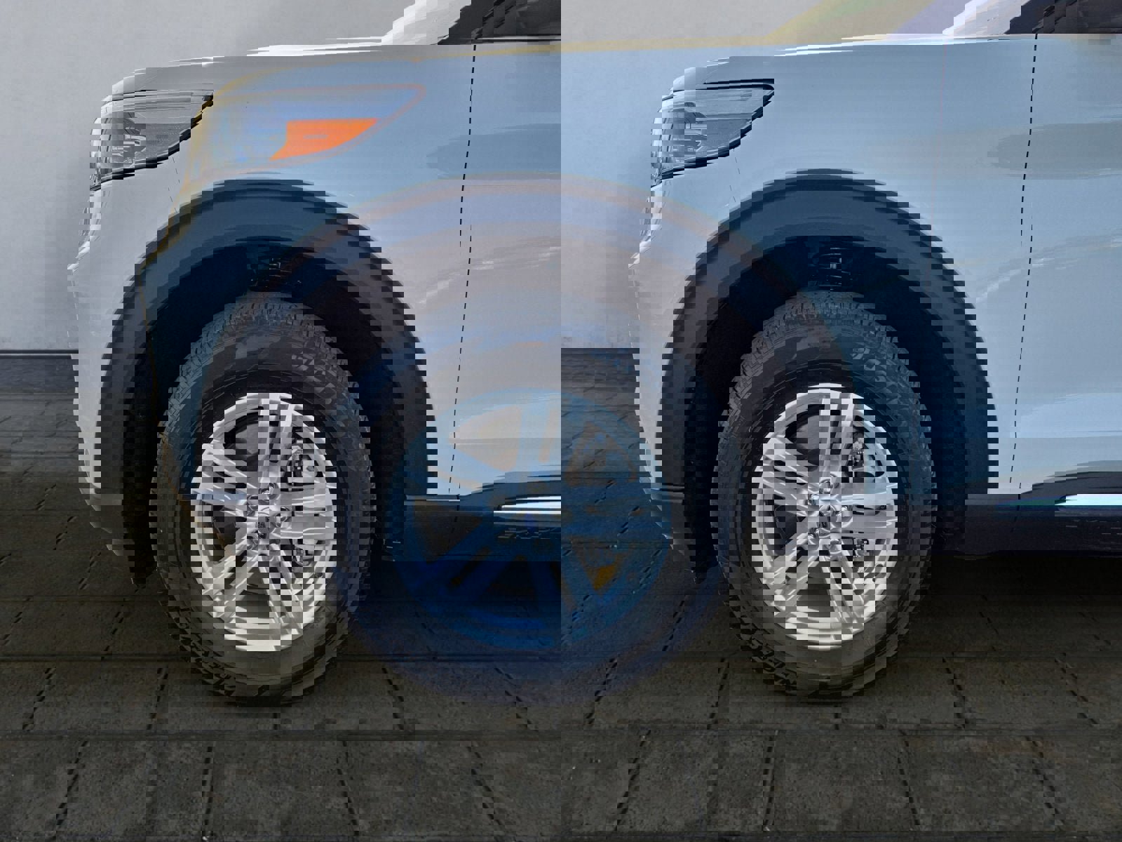 Certified 2023 Ford Explorer XLT w/ Equipment Group 202A image 26