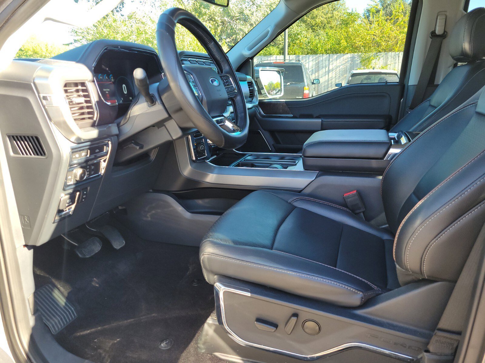 Certified 2022 Ford F150 Lariat w/ FX4 Off-Road Package image 18