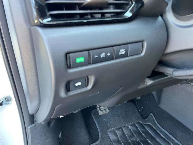 Used 2024 Nissan Sentra SV w/ All-Weather Package FWD image 17
