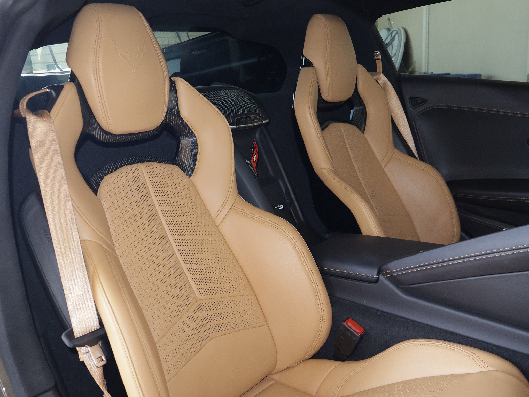 Used 2020 Chevrolet Corvette Stingray Premium Cpe w/ 3LT Preferred Equipment Group RWD image 37