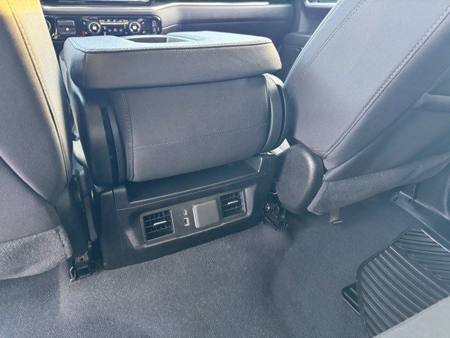 Used 2025 Chevrolet Silverado 1500 LT image 24