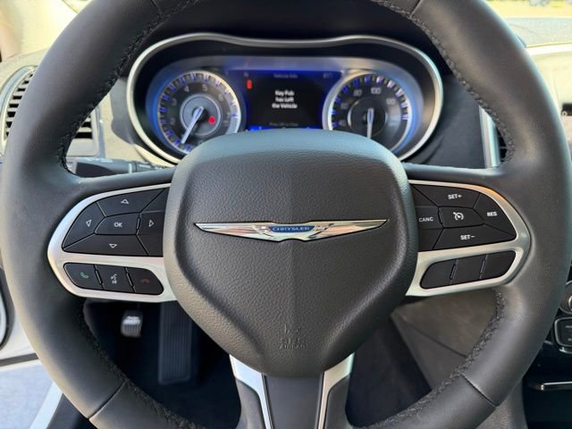 Used 2023 Chrysler 300 Touring w/ Sport Appearance Package RWD image 12