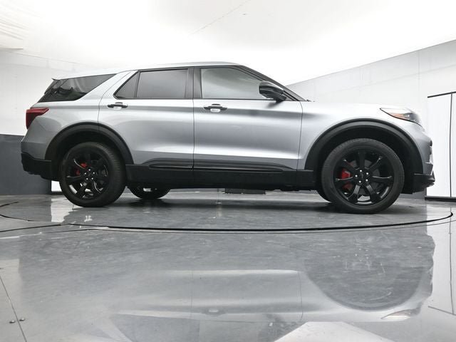 Certified 2022 Ford Explorer ST w/ Equipment Group 401A AWD/4WD image 32