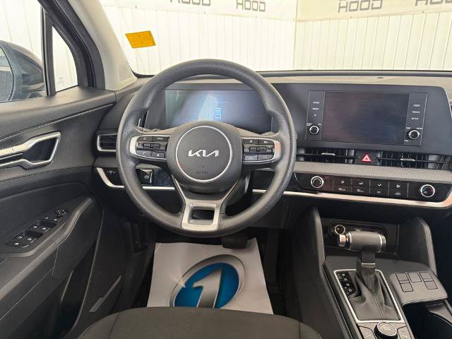 Used 2025 Kia Sportage LX FWD image 14